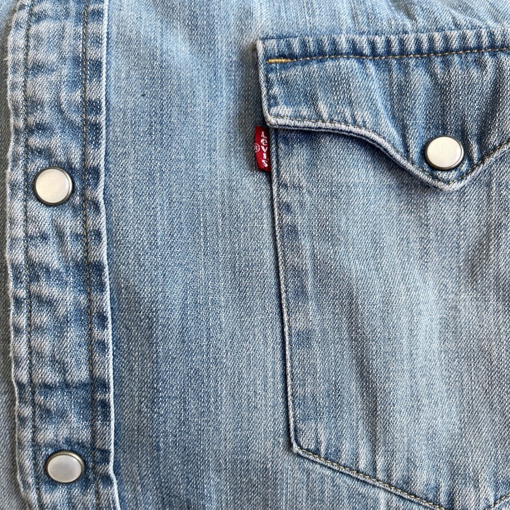 Levi's Iconic Western Denim Long Sleeve Snap Shirt Women XXL Light Vintage Wash - Picture 13 of 15